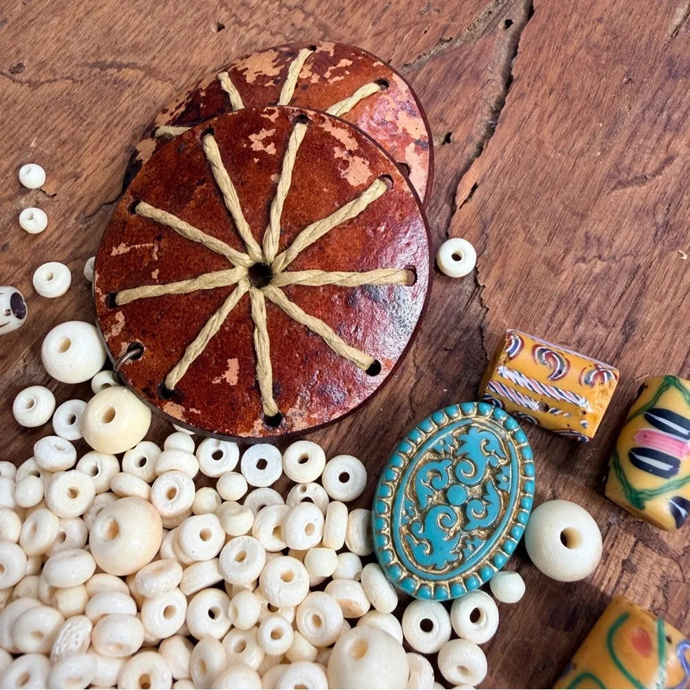 Vintage 90s & 00s Bohemian hippy mixed bead pendant lot
